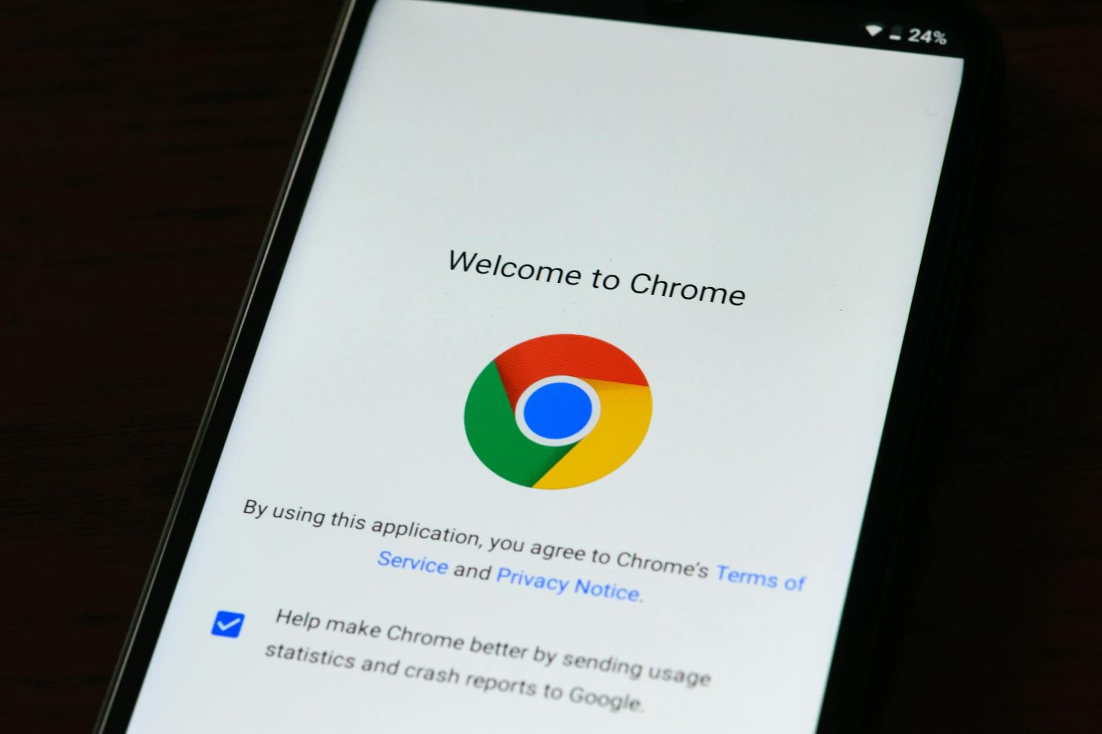 google website on the electronic device screen
